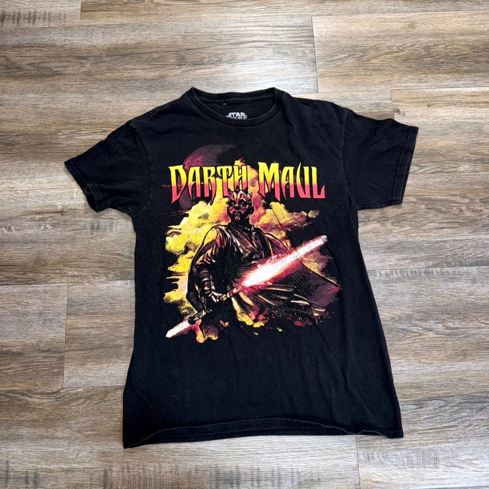 Star Wars Black Short-Sleeve Crewneck Shirt Mens Small Darth Maul Graphic Print